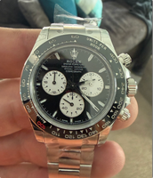 Chronograph daytona with red “100”