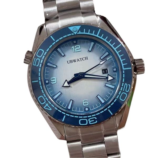 40MM Automatic Movement Hardlex Glass Fashion Recognizable Mens Watches Blue White Gradient Color Fresh Dynamic Wristwatches